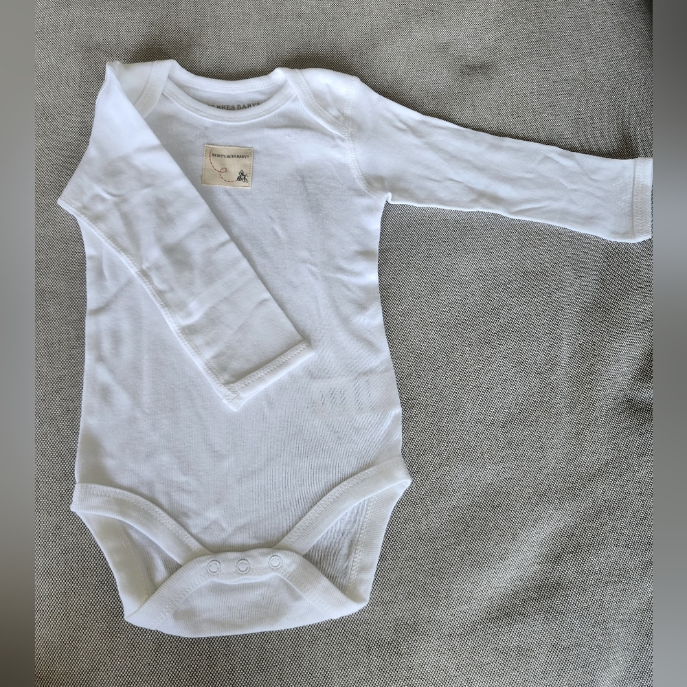Burt's Bee Baby white onesie size 3-6m